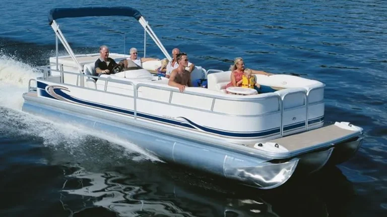 2-Hour Private Pontoon Boat Rental on Lake Bryan